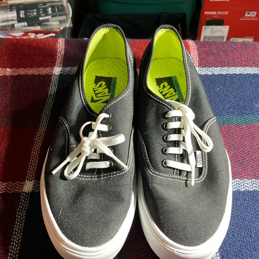 Vans Black Sneakers Classic Low-Top Design